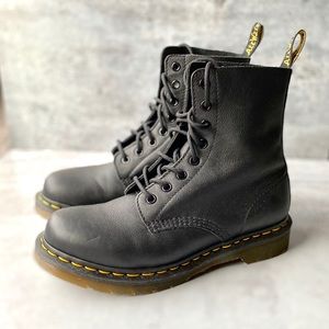 *NEW* Dr. Martens 1460 Pascal Boot - Black | 8